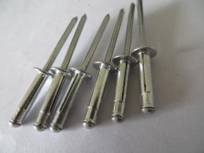 如何确定铆钉长度